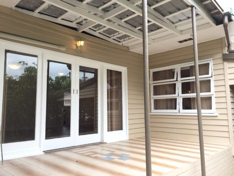 30 Thomas Street, Mossman QLD 4873