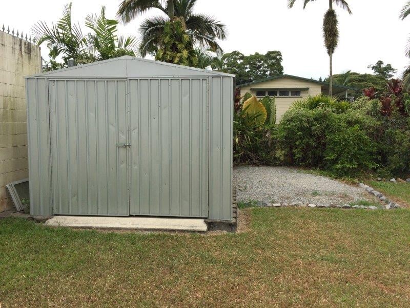 30 Thomas Street, Mossman QLD 4873