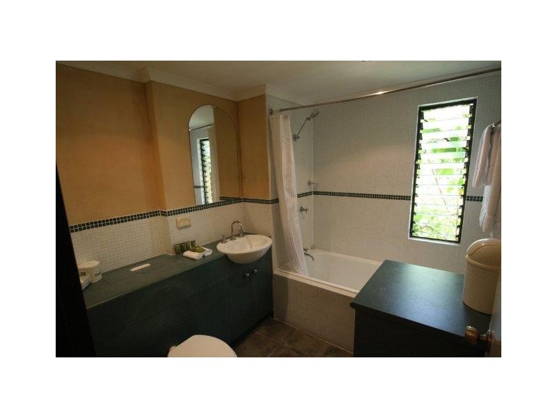 10/39-41 Macrossan St (Villa San Michele), Port Douglas QLD 4877