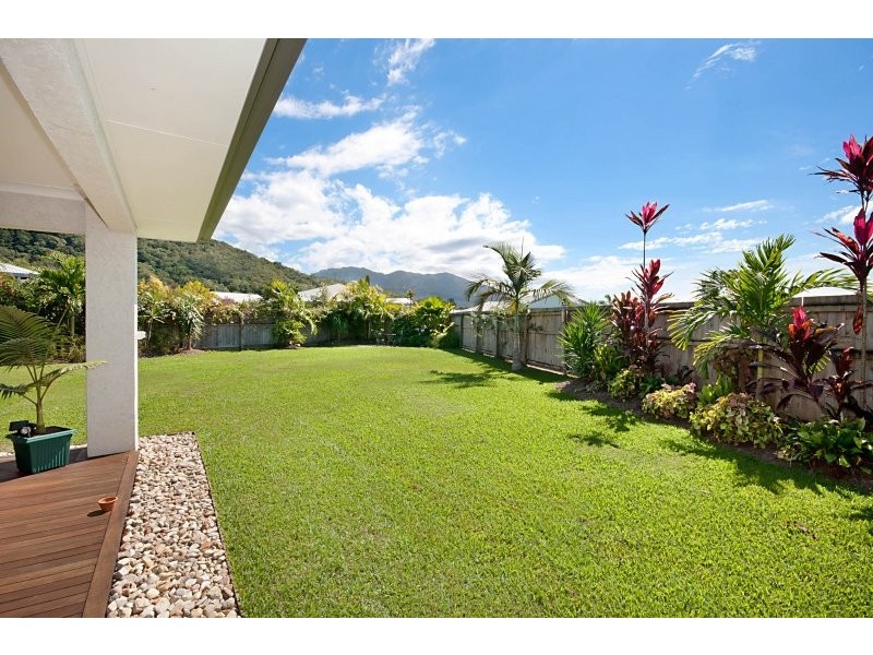 15 White Oak, Mossman QLD 4873
