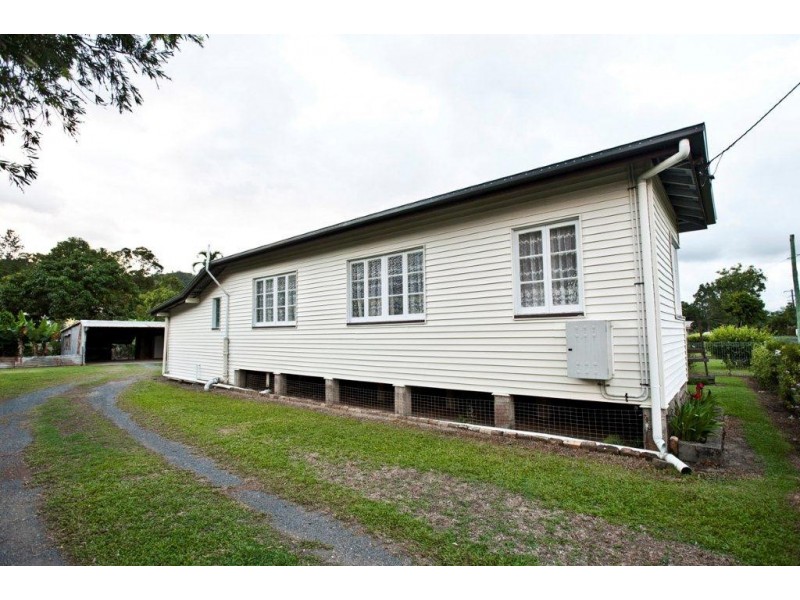 49 Pringle Street, Mossman QLD 4873