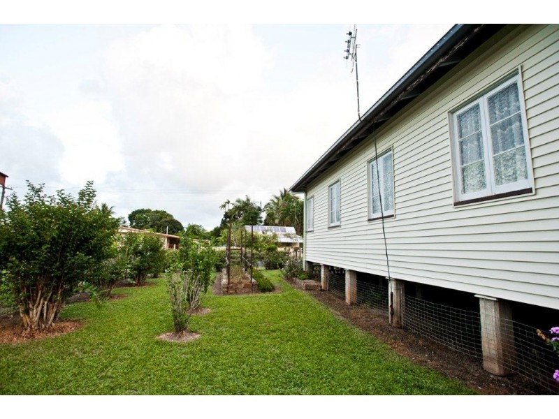 49 Pringle Street, Mossman QLD 4873