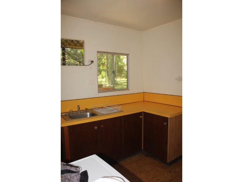 L335 (R1475) Cape Tribulation Road Cow Bay, Daintree QLD 4873