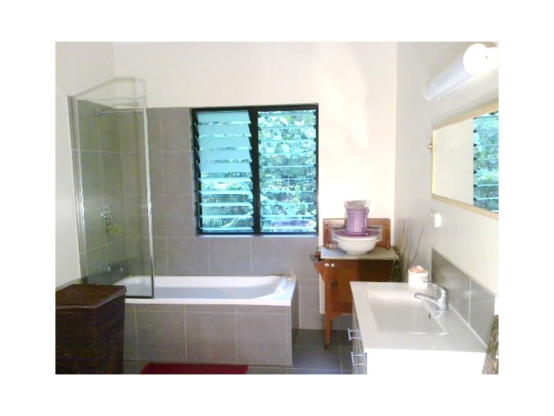 144 QUANDONG ROAD, COW BAY, Daintree QLD 4873