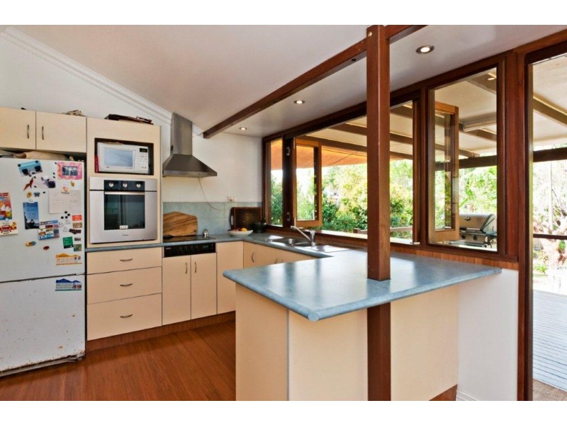 6 Crawford Street, Mossman QLD 4873