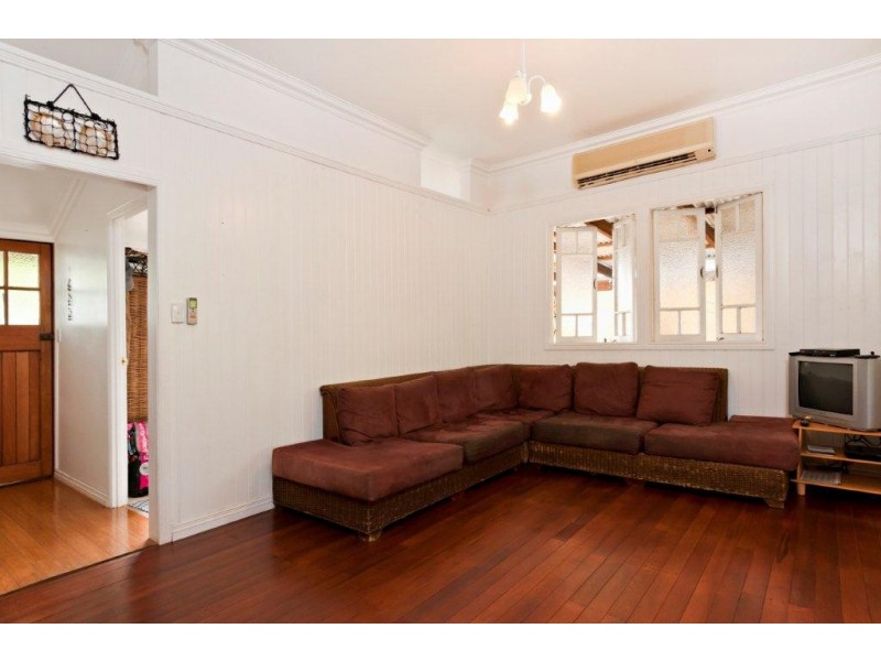 6 Crawford Street, Mossman QLD 4873