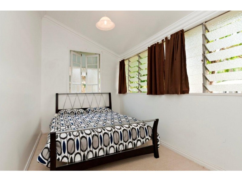 6 Crawford Street, Mossman QLD 4873