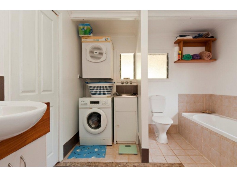 6 Crawford Street, Mossman QLD 4873