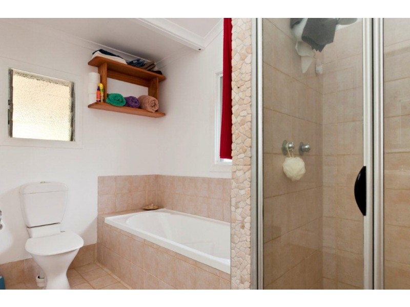 6 Crawford Street, Mossman QLD 4873