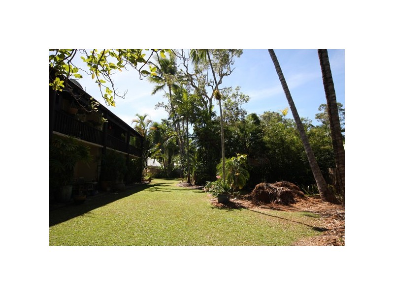 Unit 4 / 4-6  Atoll Close, Port Douglas QLD 4877