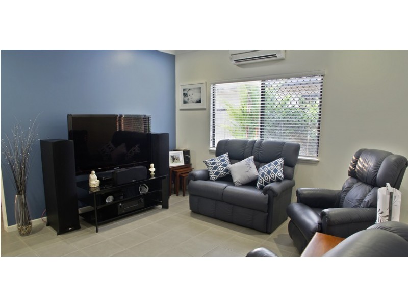 11 Forest Glen Drive, Mossman QLD 4873