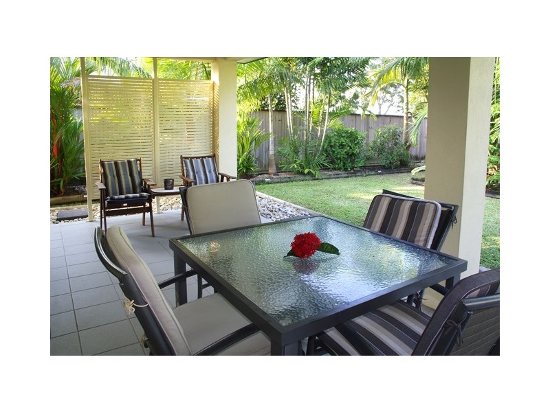 11 Forest Glen Drive, Mossman QLD 4873