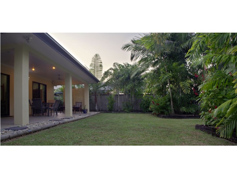 11 Forest Glen Drive, Mossman QLD 4873