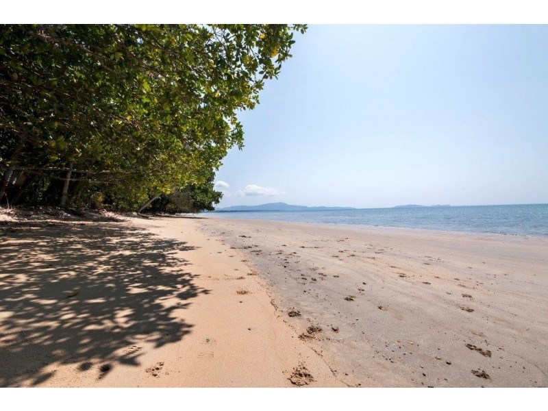4 Calophyllum Close, Wonga QLD 4873