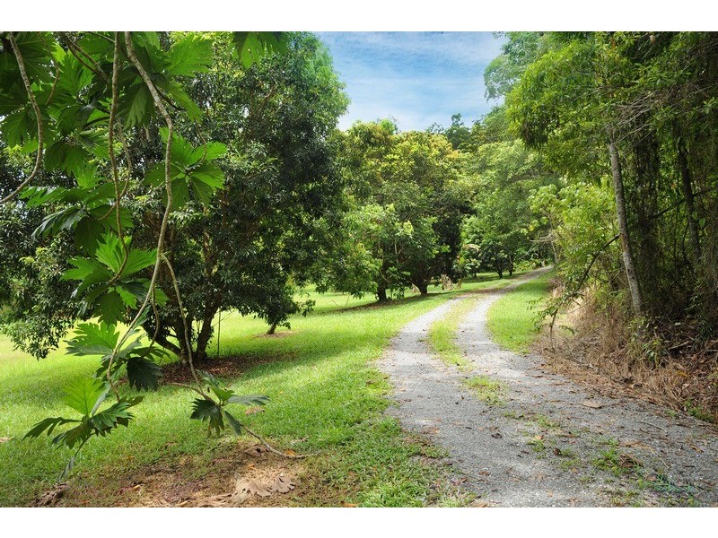 44 Kahana Road, Whyanbeel QLD 4873
