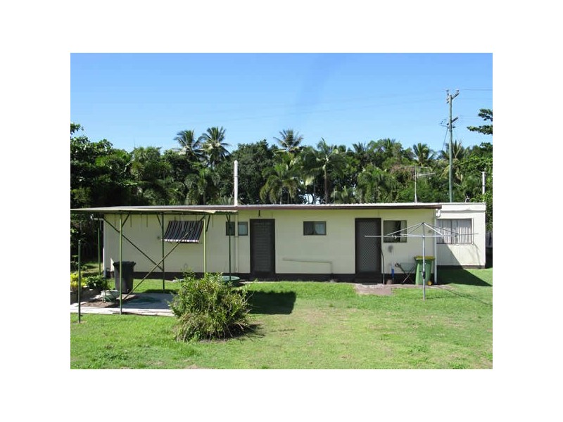 16 Marine Parade, Newell QLD 4873