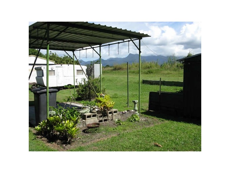 16 Marine Parade, Newell QLD 4873