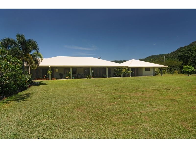 42 Mowbray River Rd, Mowbray QLD 4877