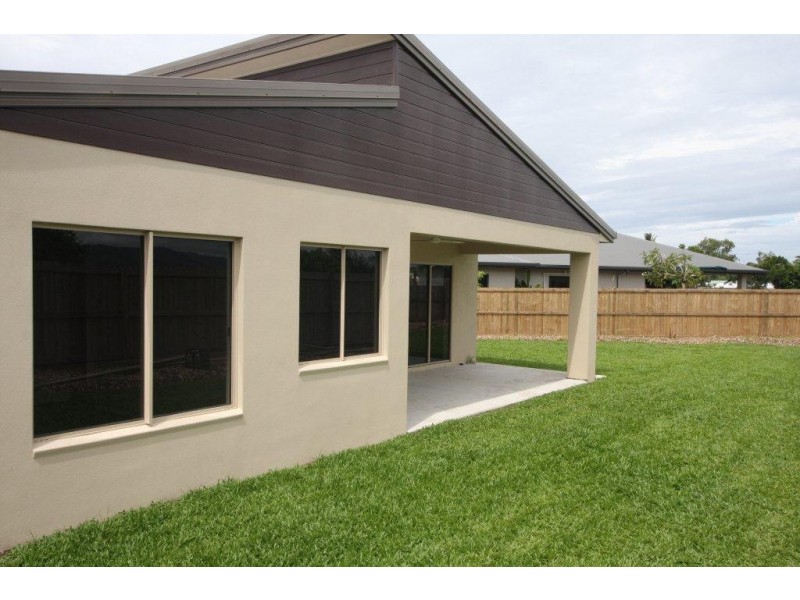 11 Yidi Close, Cooya Beach QLD 4873