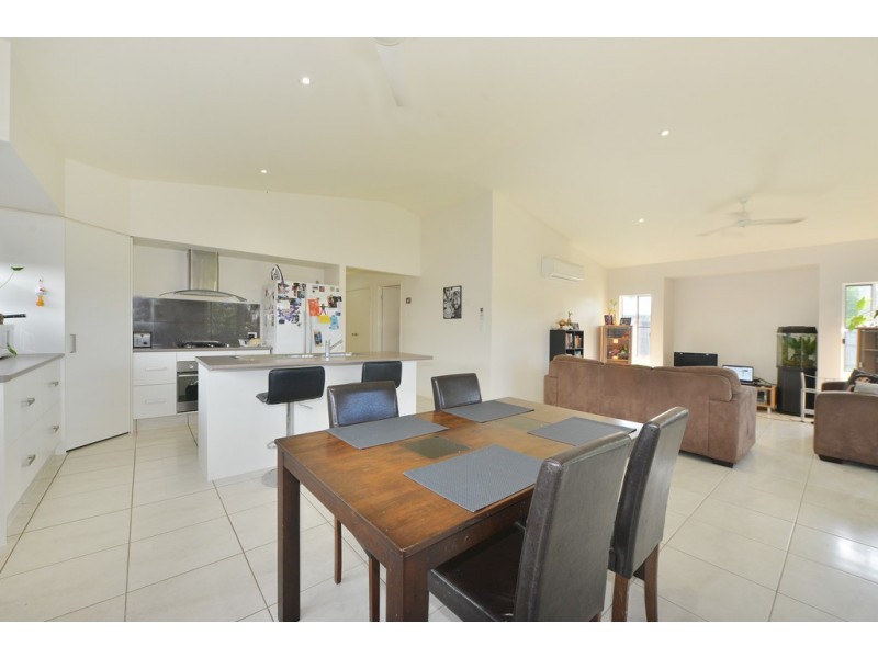 8 Spoonbill Close, Mossman QLD 4873