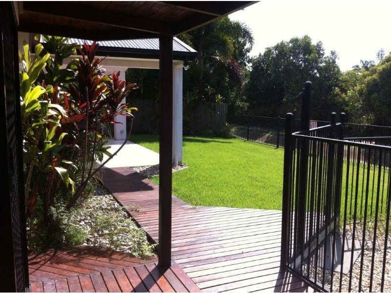 6 Sandpiper Street, Port Douglas QLD 4877