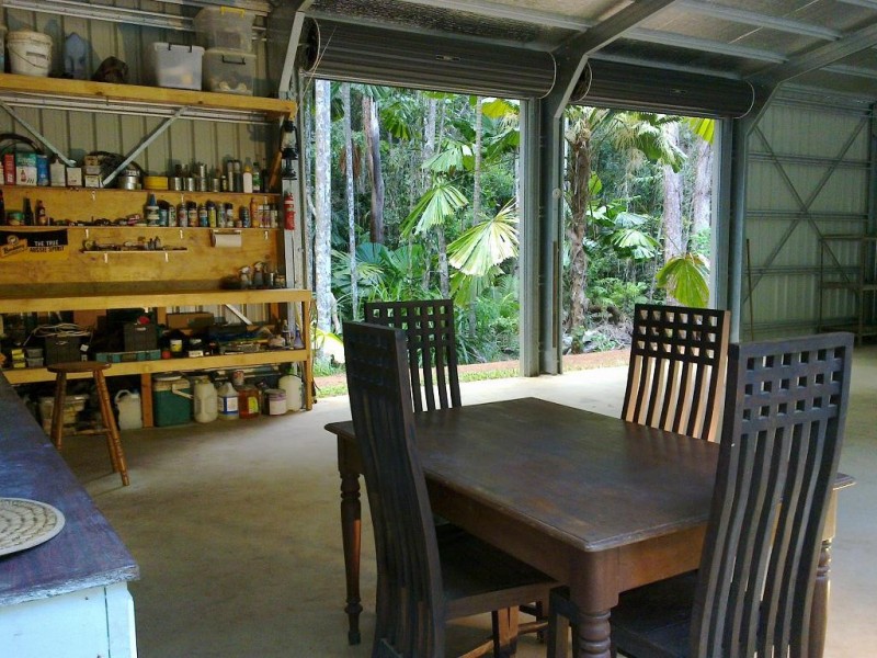 147 Wattle Close COW BAY, Daintree QLD 4873