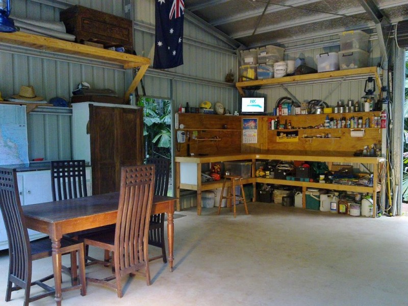147 Wattle Close COW BAY, Daintree QLD 4873