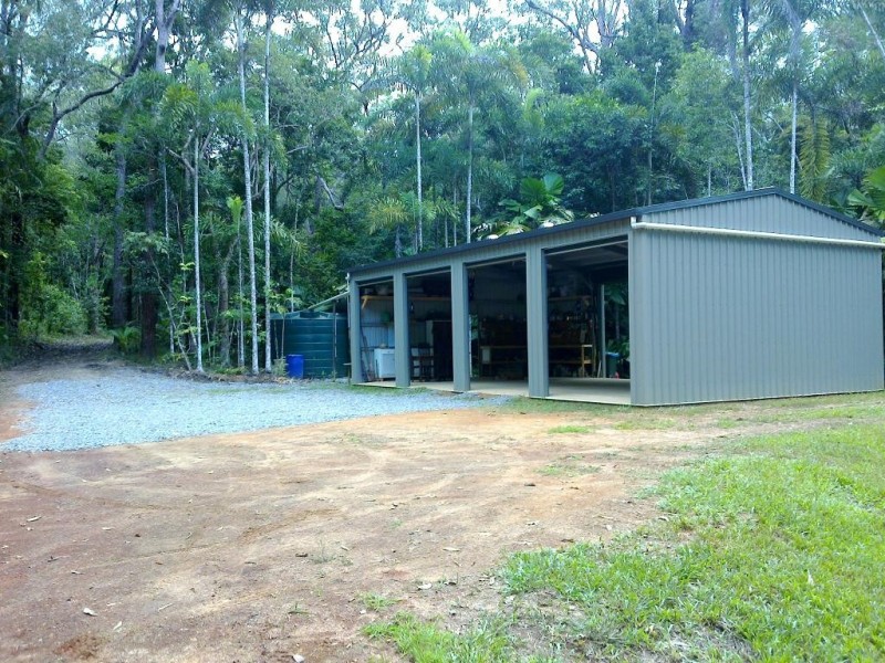 147 Wattle Close COW BAY, Daintree QLD 4873