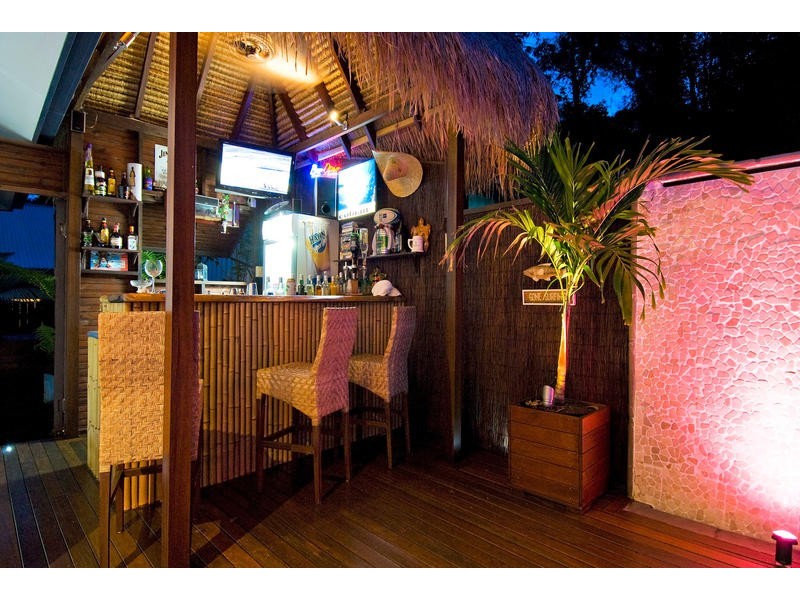 26 White Oak Ave, Mossman QLD 4873