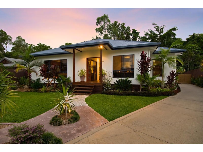 26 White Oak Ave, Mossman QLD 4873
