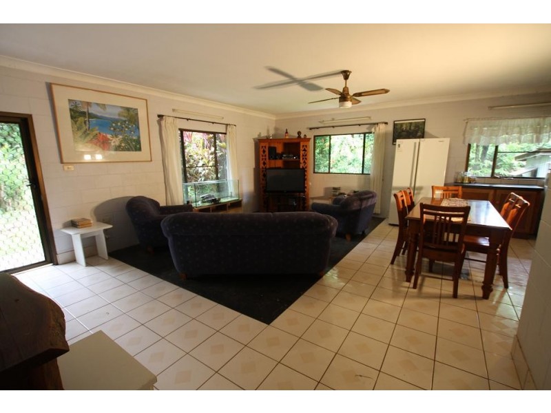 1466 Cape Tribulation Road COW BAY, Daintree QLD 4873