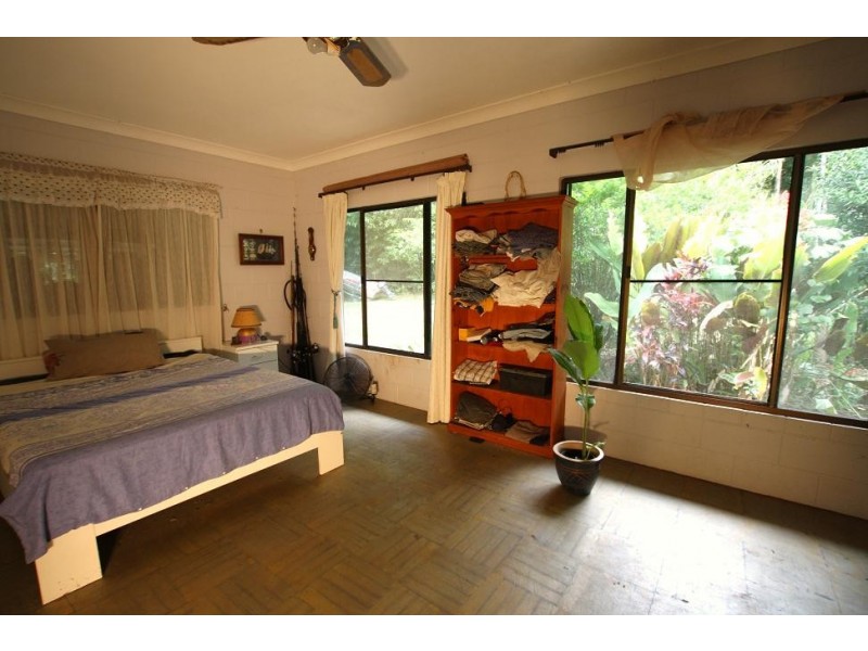 1466 Cape Tribulation Road COW BAY, Daintree QLD 4873