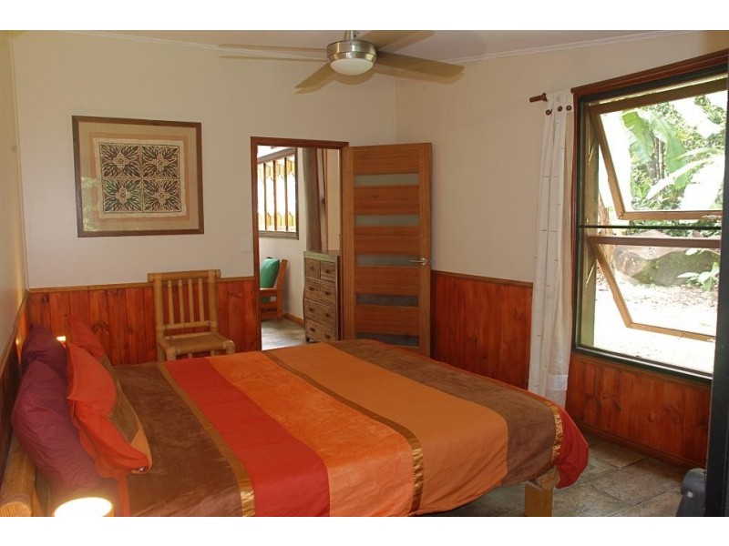 190 Stonewood Road DIWAN, Daintree QLD 4873