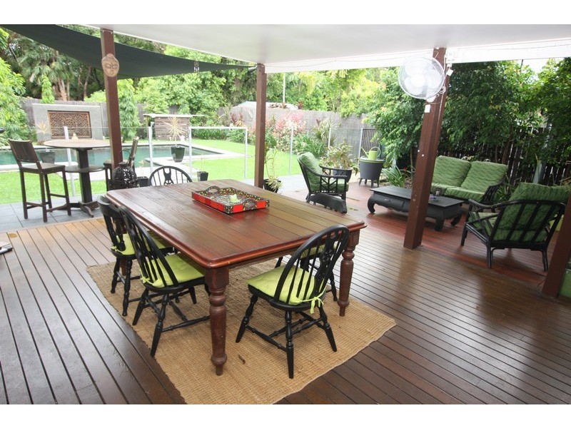 12 Birdwing Street, Port Douglas QLD 4877