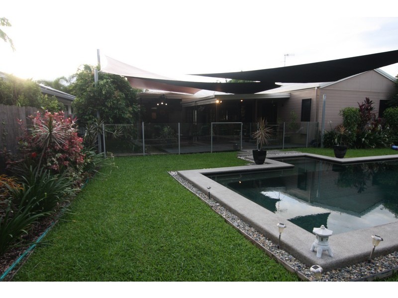 12 Birdwing Street, Port Douglas QLD 4877