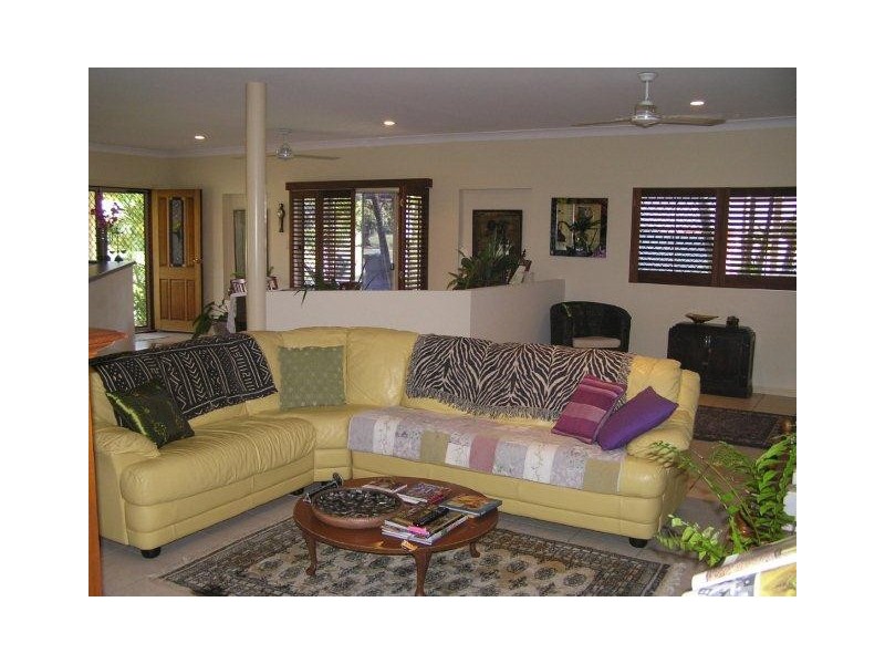 19 Oasis Drive, Wonga QLD 4873