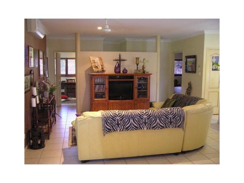 19 Oasis Drive, Wonga QLD 4873