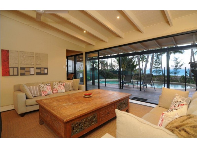 19 Oak Beach Road, Oak Beach QLD 4877