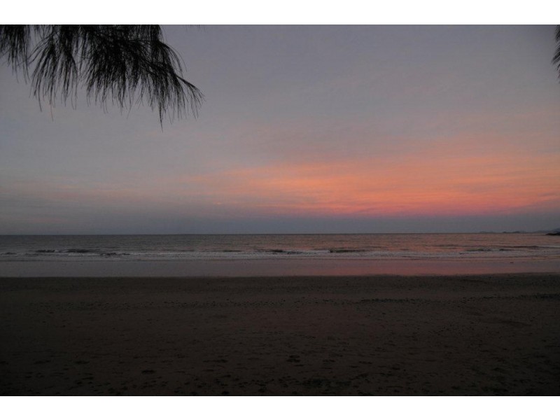 19 Oak Beach Road, Oak Beach QLD 4877