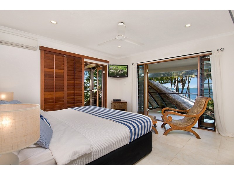 9 Marine Parade, Newell QLD 4873