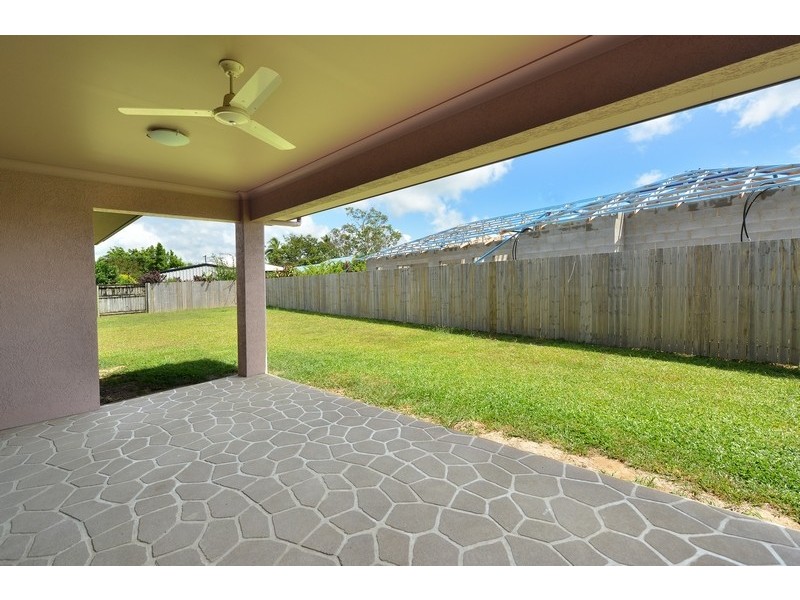 14 Spoonbill Close, Mossman QLD 4873