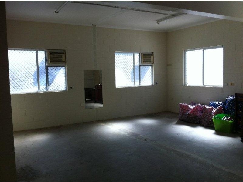 Shop 2 / 8 Front Street, Mossman QLD 4873