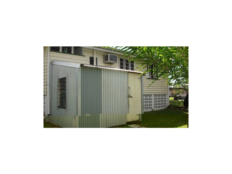 28 Mossman Street, Mossman QLD 4873