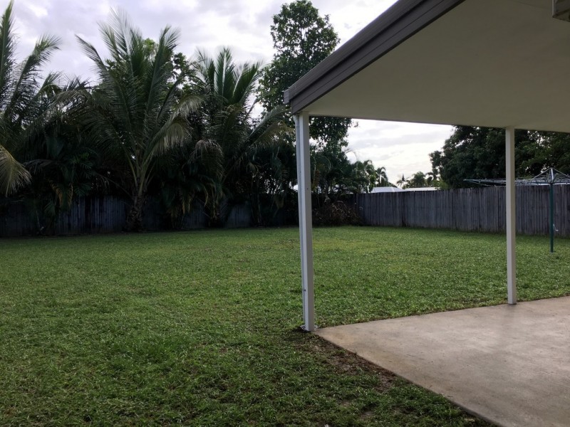 17 Dan Hart Lane, Mossman QLD 4873