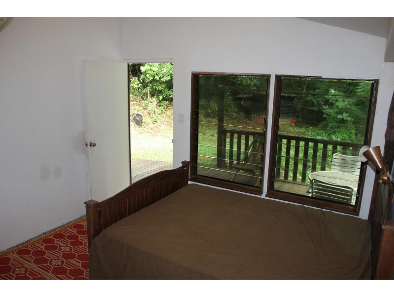 429 Cape Tribulation Road COW BAY, Daintree QLD 4873