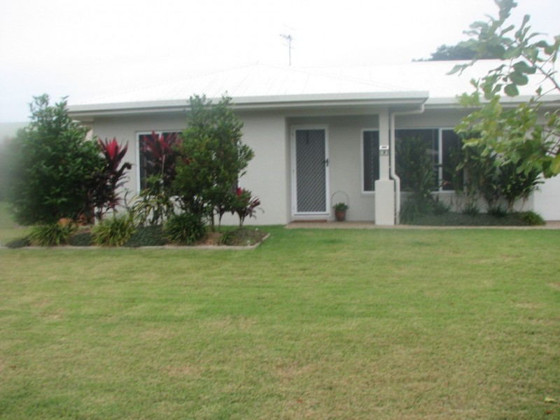 38 Riflebird Crescent, Mossman QLD 4873