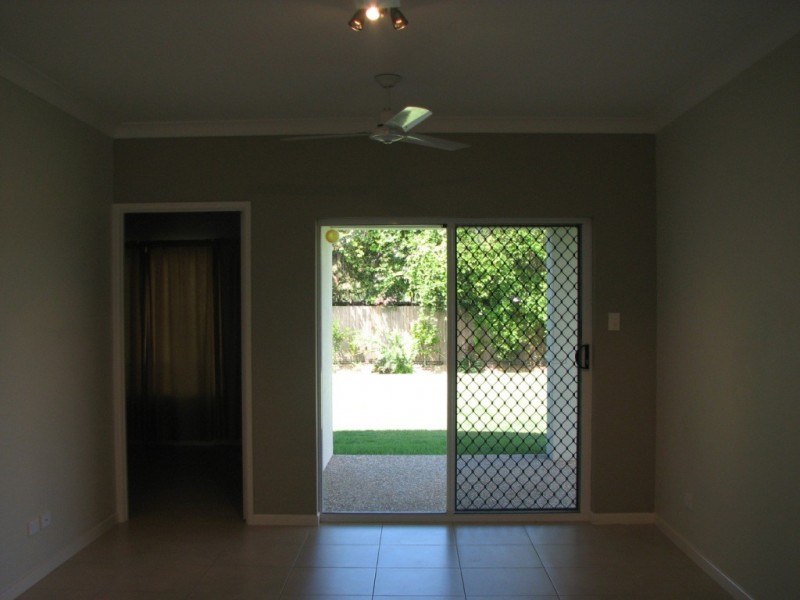 38 Riflebird Crescent, Mossman QLD 4873