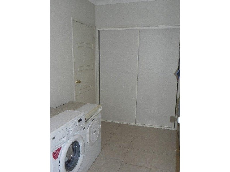 32 White Oak Ave, Mossman QLD 4873