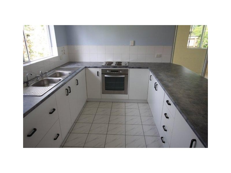 25 Middlemiss Street, Mossman QLD 4873