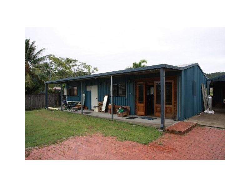 18 Snapper Island Drive, Wonga QLD 4873